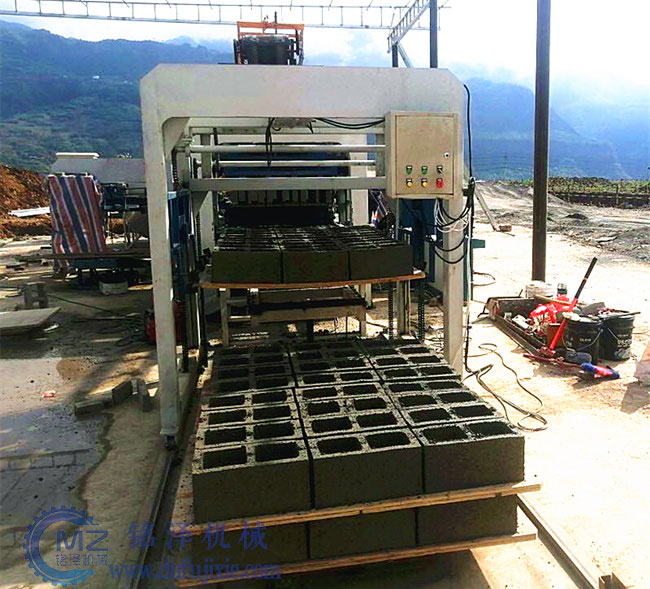 環保空心磚機